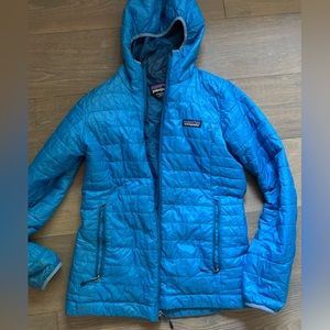 patagonia nanopuff hoody XS.